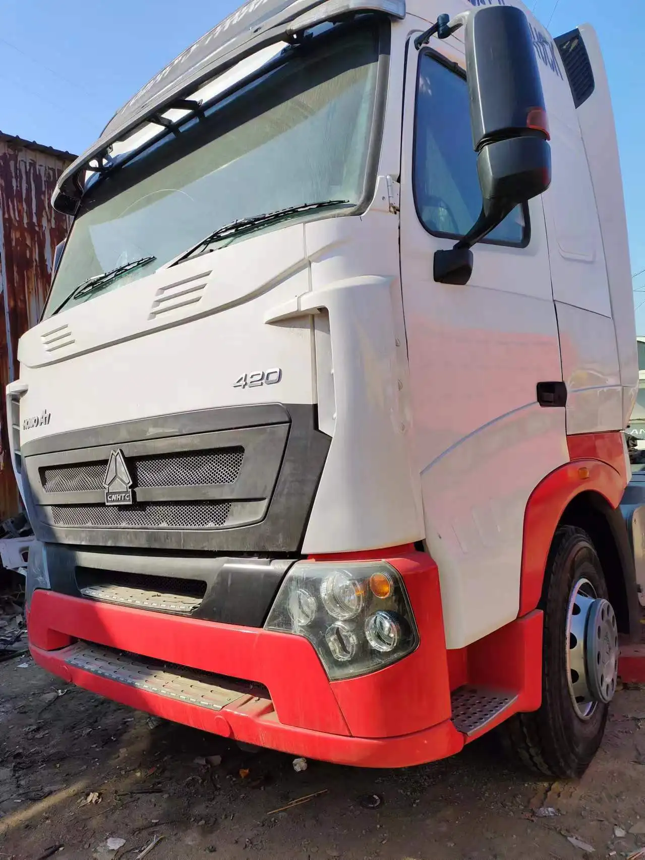 Sinotruk howoA7 tractor truck head truck China Factory Direct Sale