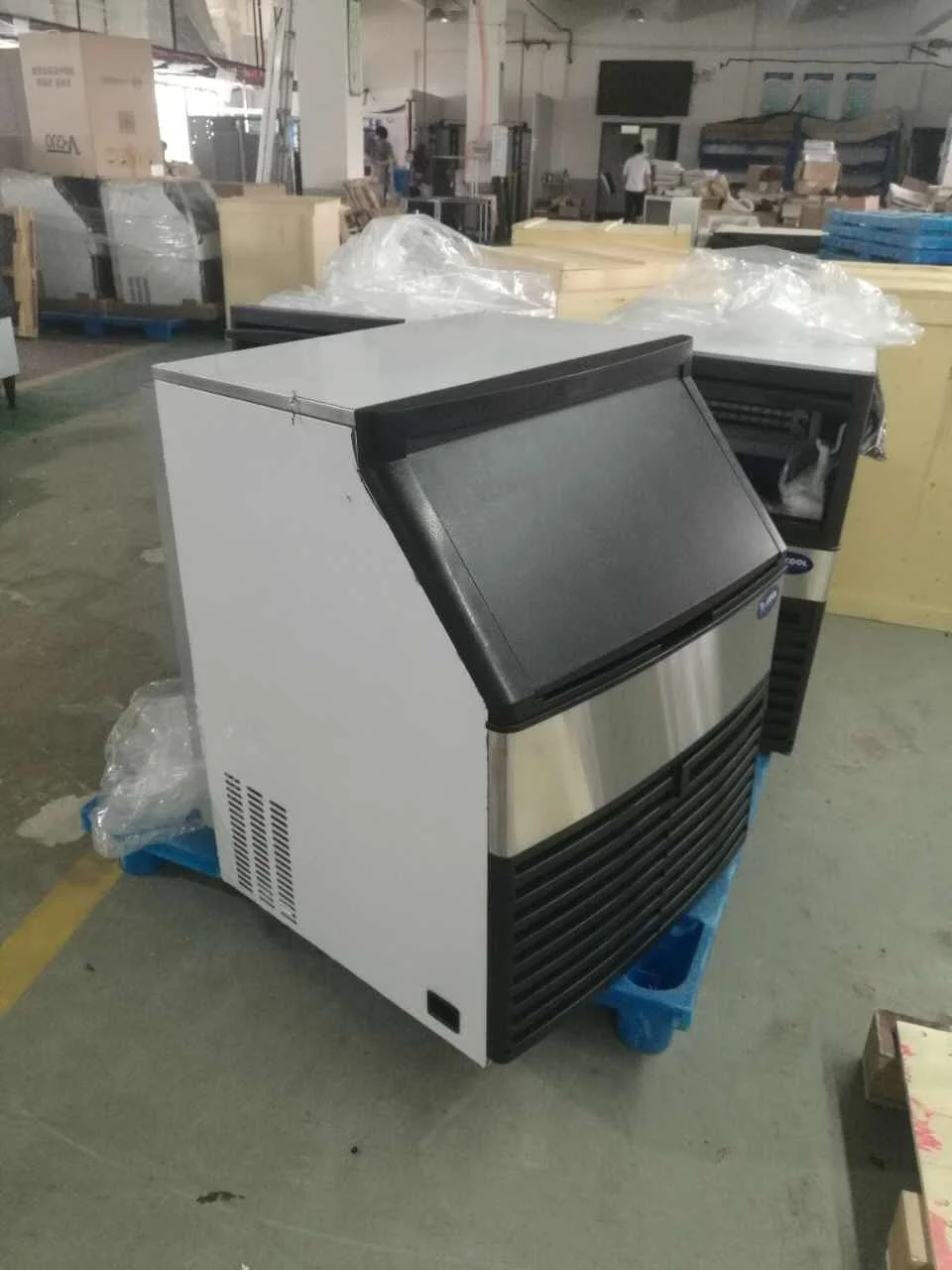 High Quality Stainless Steel Self Contained Producing ice Customized Provided 100kg Ice Maker