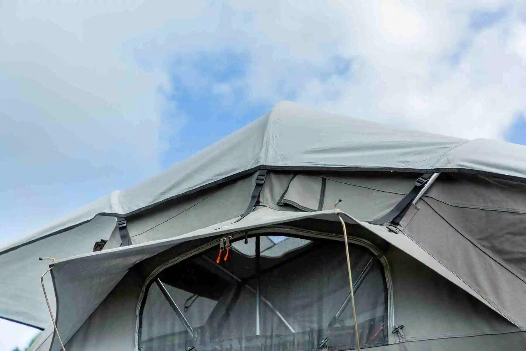 SUV Outdoor Folding Roof Top Tent Car Soft Cover Rooftop Tents for SUV Camping