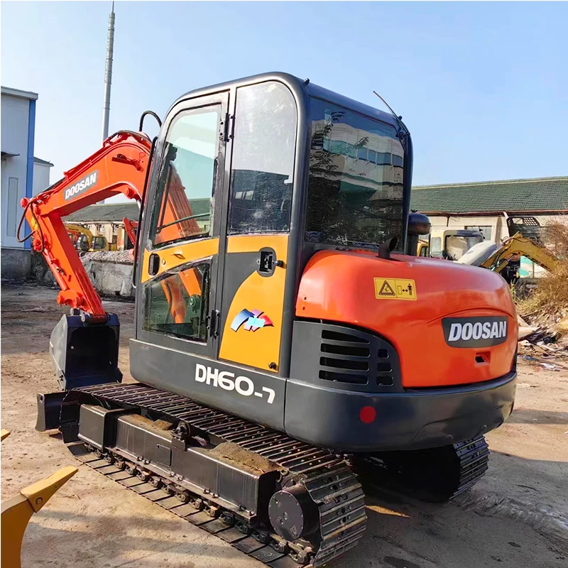 good quality 6 ton used crawler  excavator/South Korea Doosan DH60 DH60-7 used Hydraulic excavator