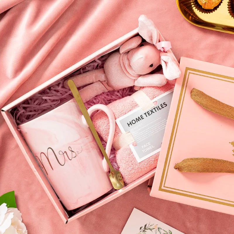 New fashion and fresh design customized wedding favourite gifts for guests