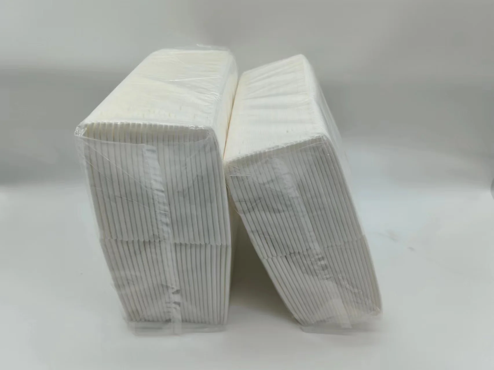 AIRLAID NAPKIN,  55gsm 1/4 or 1/8