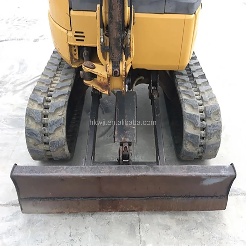 used mini  Excavators  Cat 302c  from japan  for sale / mini earthmoving machinery CAT 302 for sale