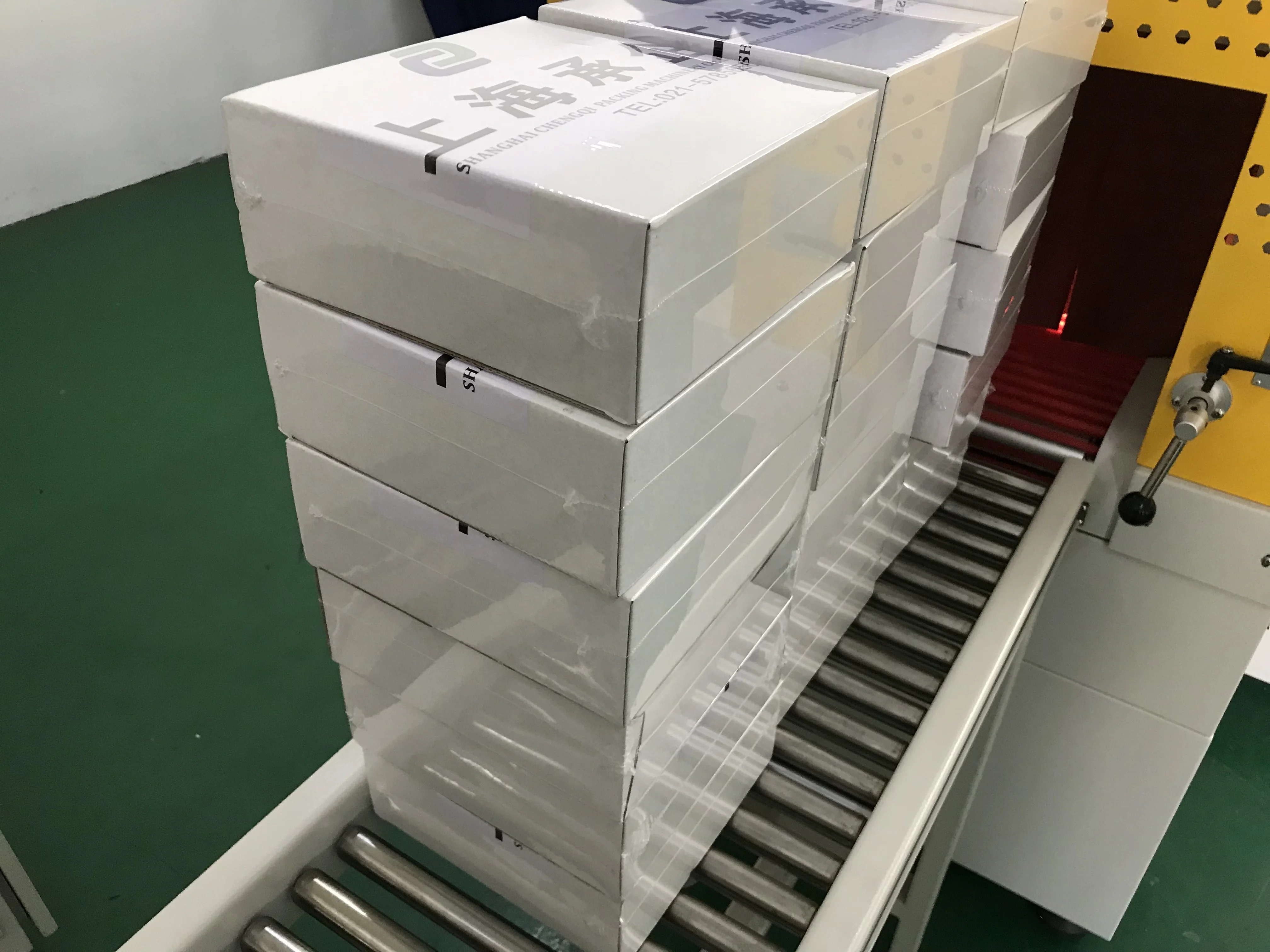 Automatic Sealing Shrink Wrap Tunnel Machine for Shipping box