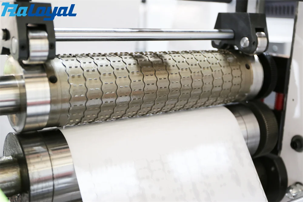 Автоматическая узкая печатная машина для печати этикеток с этикетками независимой разматывающейся станцией