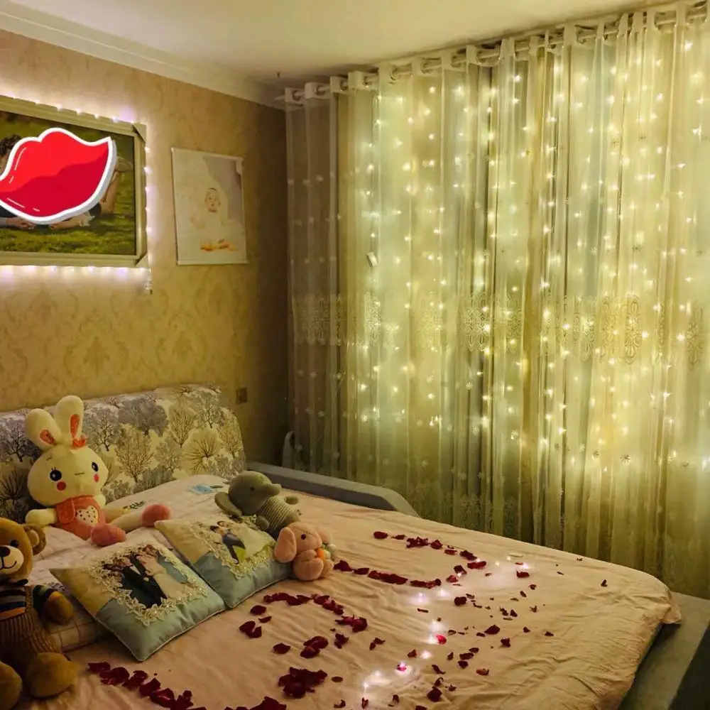 300 Led Window Curtain String Light Rubber Wire Customized Color with USB 8 Mode