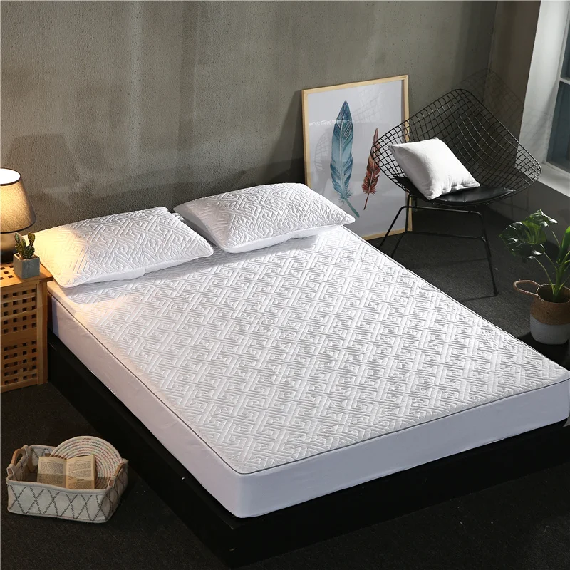  Wholesale high quality mattress cover comfortable breathable constant temperature and warm quilted bed