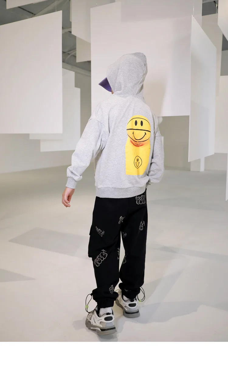 
2021 Wholesale boys smile new stylish handsome headgear hoodie 
