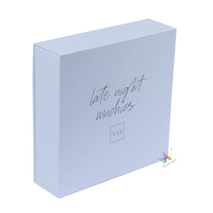 Custom CMYK Printing On Cardboard Packaging Boxes Folding Package Box For Clothes