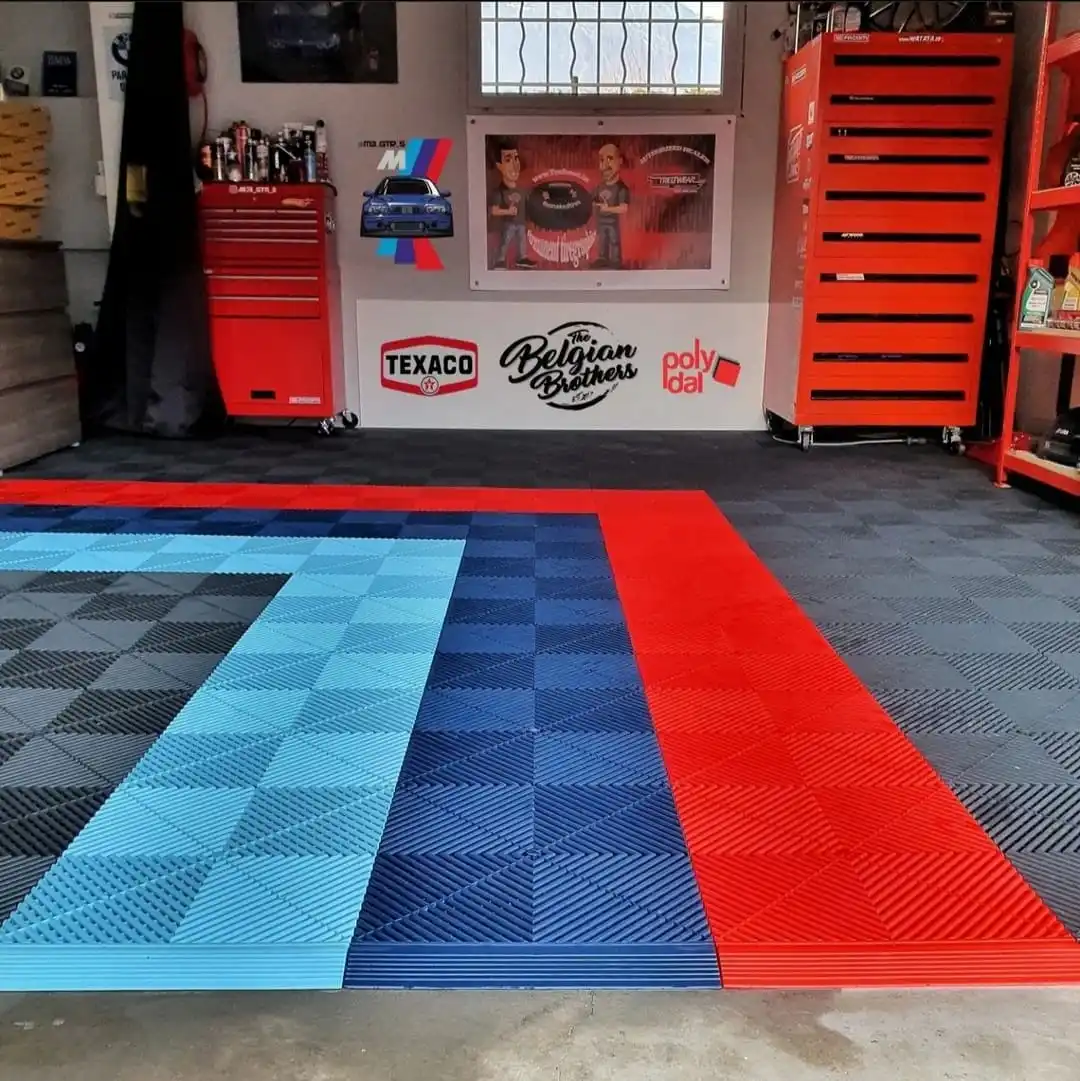Readygo plastic floor tiles colorful new materials eco friendly race deck pink garage flooring tiles