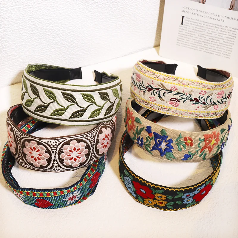 European And American Bohemian Headband Embroidered Retro Ethnic Style Toothed Anti-Slip Headband Hair Band