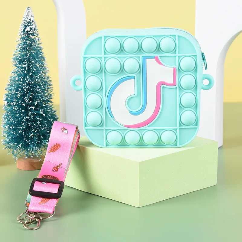 Wholesale  Girls Tiktok Silicone Pop Bubble Coin Wallet Purse Bag  Lady Fidget Bag Kids Crossbody Tik Tok Pop Silicone Purse