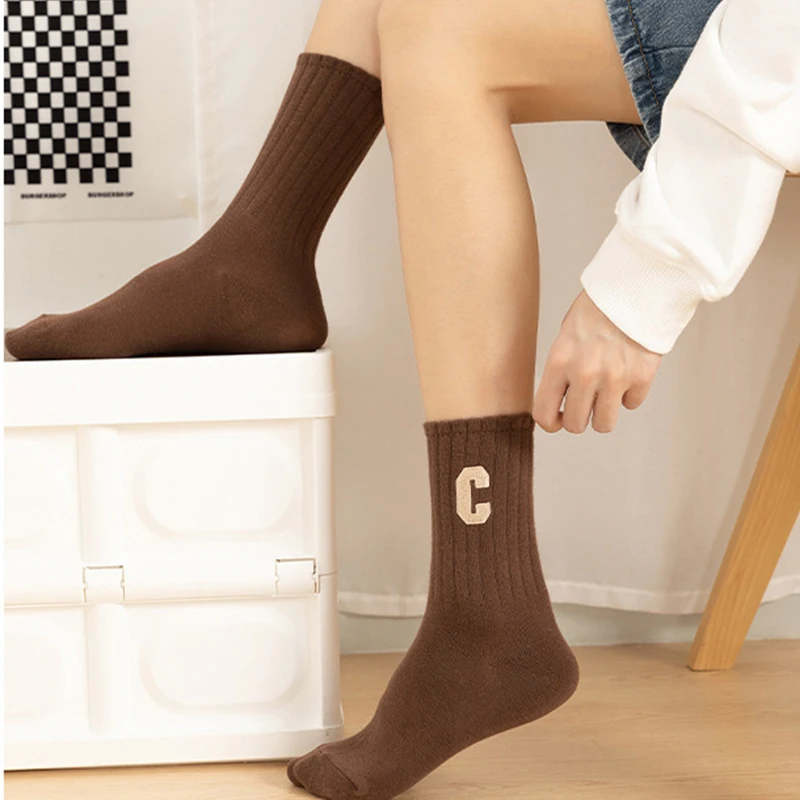 NO MOQ Customized Logo Letter Embroidery Big C Combed Cotton Socks Fashion Barrel Striped Socks Womens