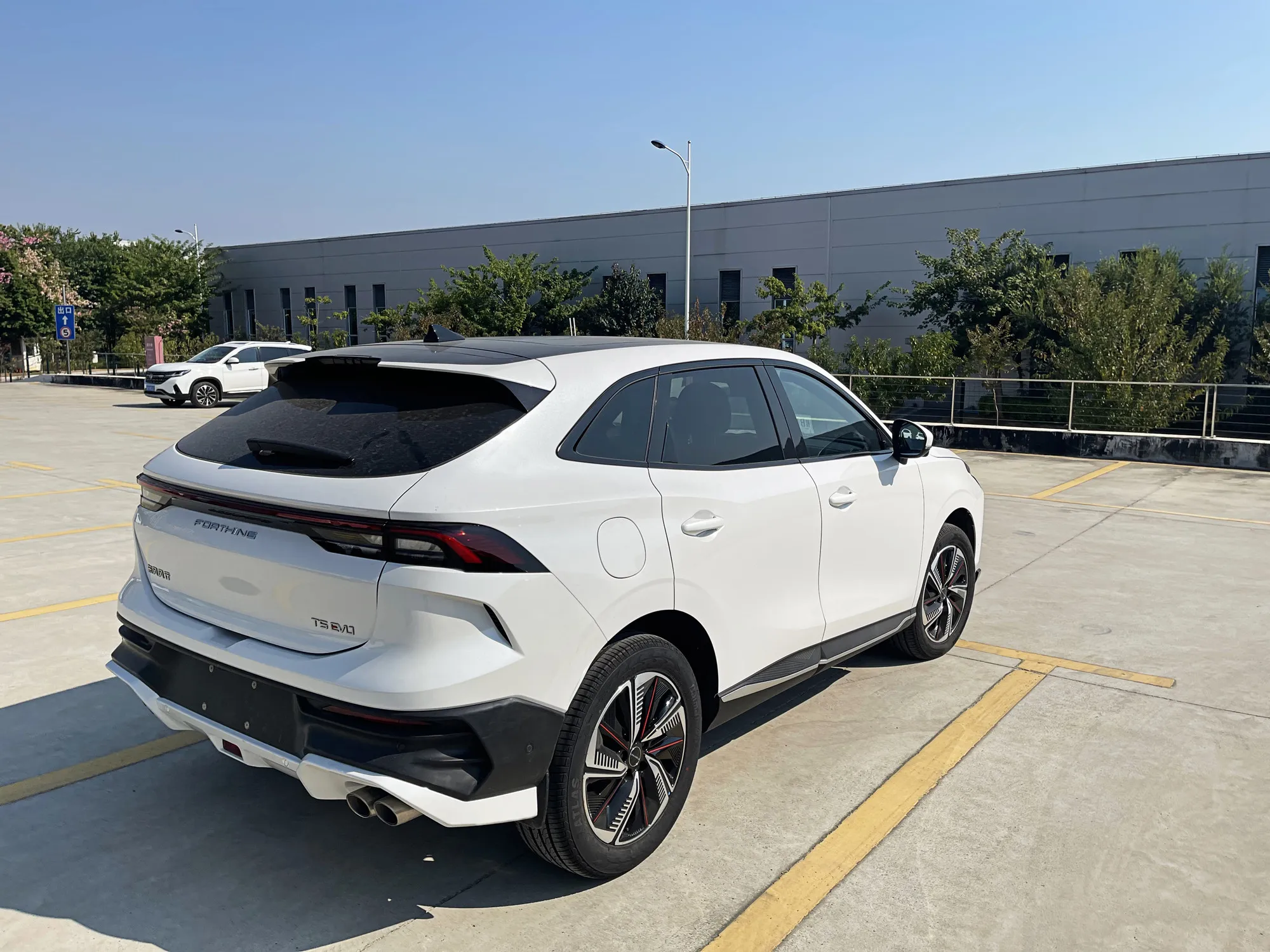 2023 Dongfeng forthing T5 HEV electric hybrid cars in 5 seats suv car
