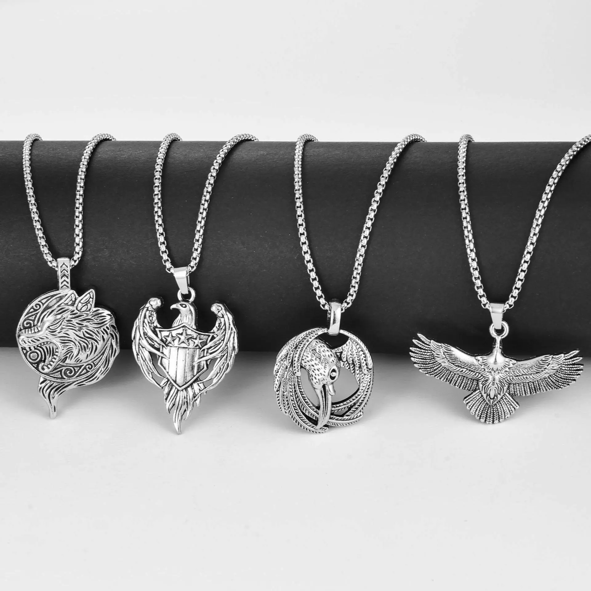 Wholesale Fashion Popular Creative Personality Exaggerated Patchwork Snake And Sword Cross Necklace For Men