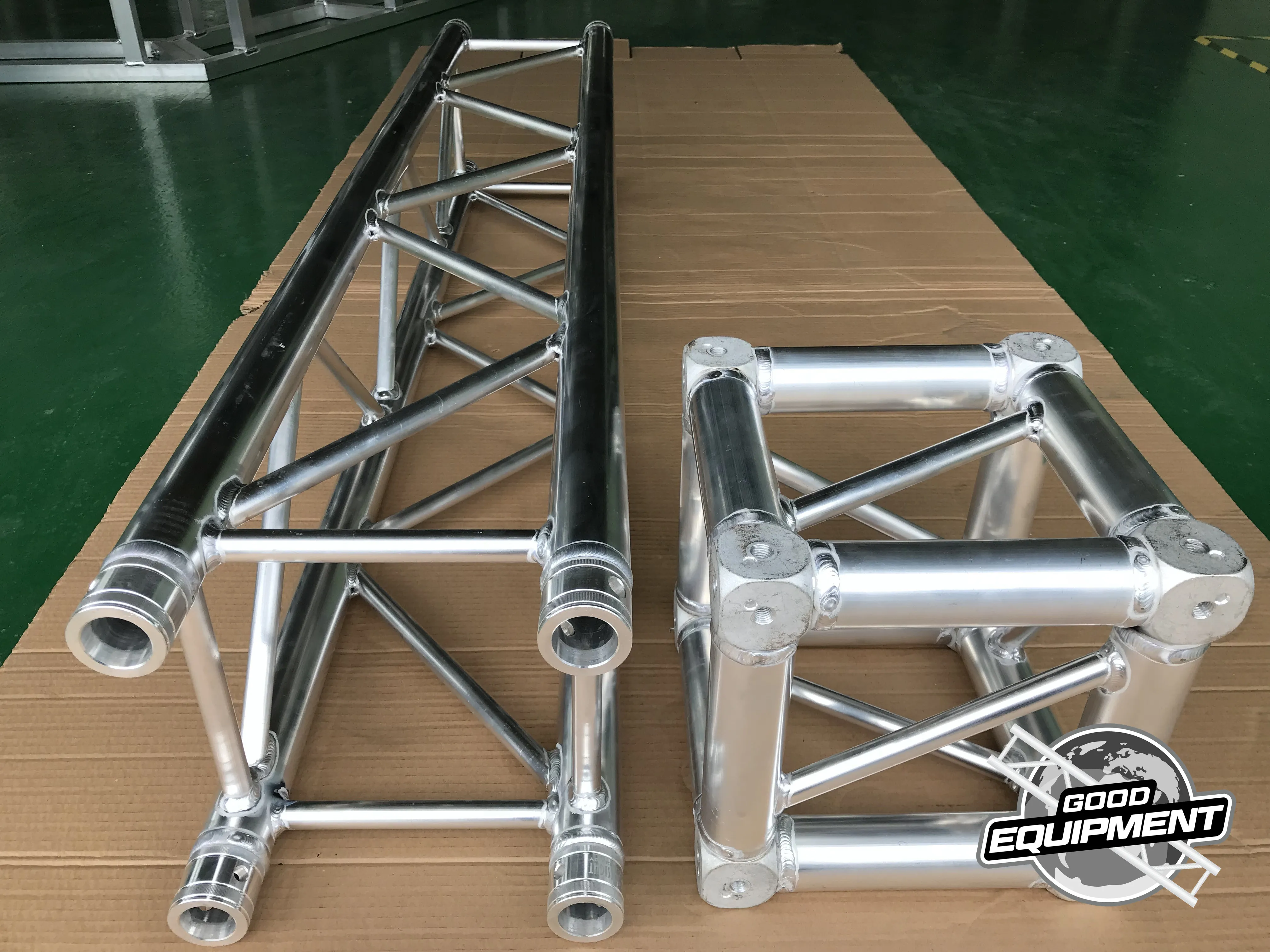 Customized aluminum truss display structure spigot exhibition booth truss for sale