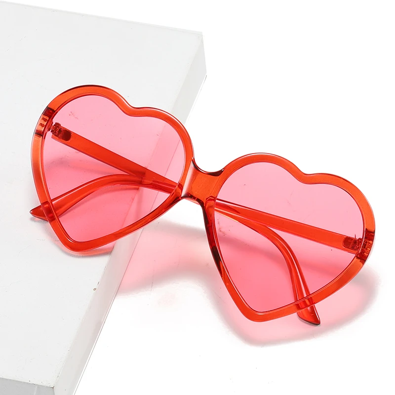 HW 6453 lovely heart cute vintage custom italy designer luxury women shade Cartoon sun glasses Adult HeartShaped sunglasses 2023