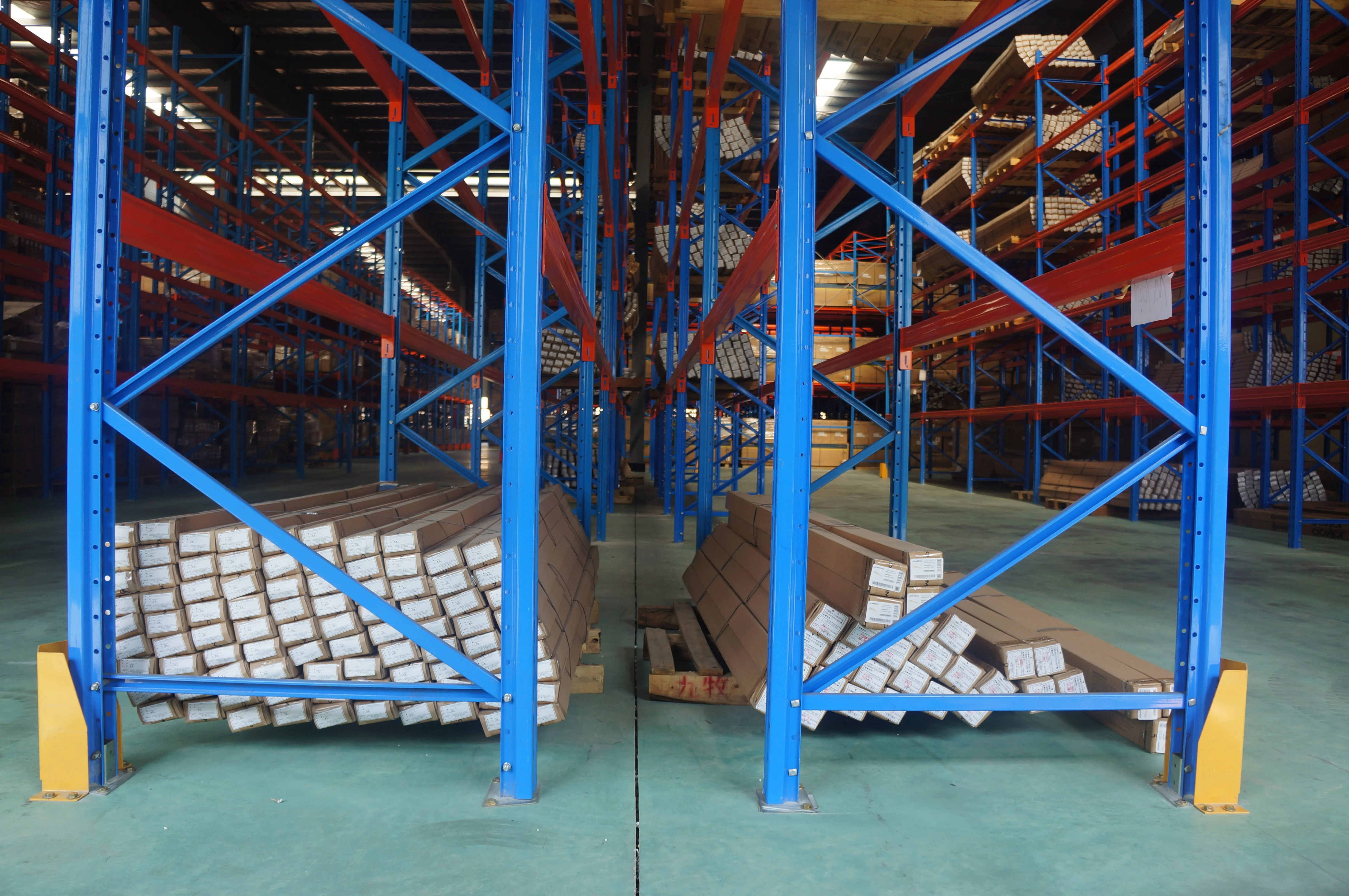China Manufacturer Heavy Duty Warehouse Shelving/Storage Pallet Rack /Selective Heavy Duty Racking System