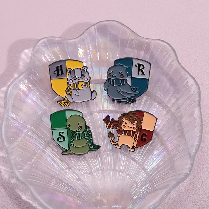 High Quality Anime Cartoon Design Lapel Pin Badge Soft Enamel Metal Pin with Silk Screen Printing for Clothing Accessories