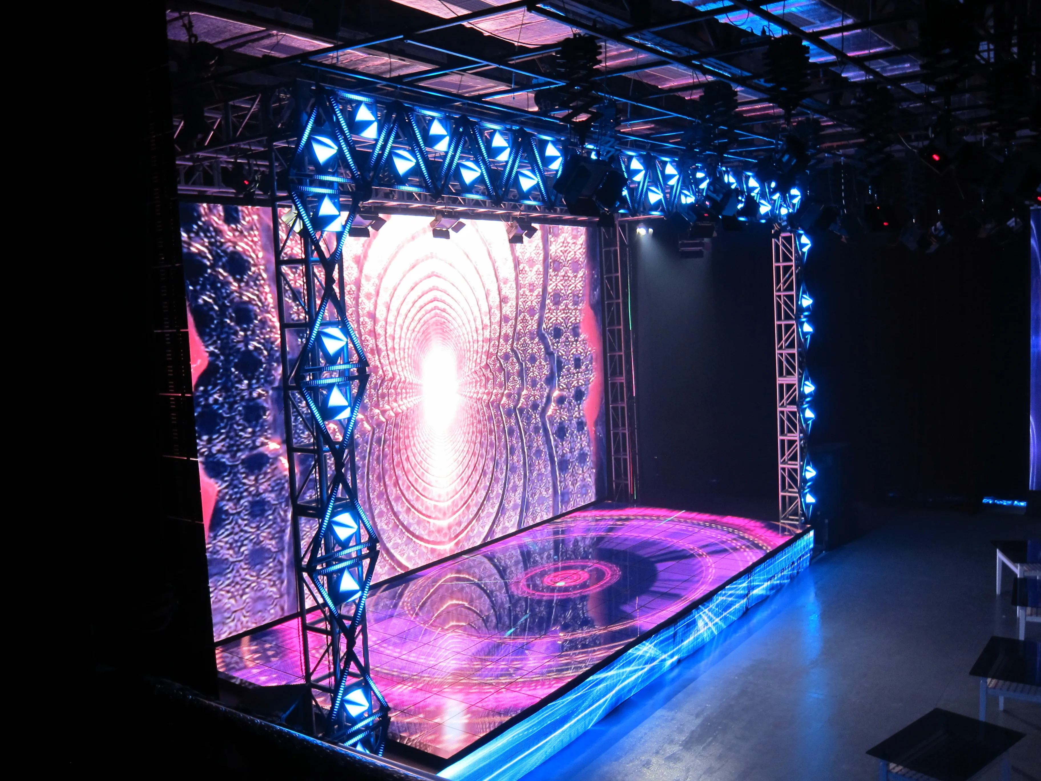 LED Display 3D Film Shooting Virtual Production Indoor LED Screen Silm Design HD For Conference Room