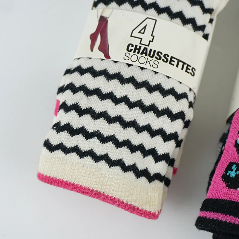 Colorful Stripe Cute Jacquard Women Crew Cotton Four or Five Pairs of Socks