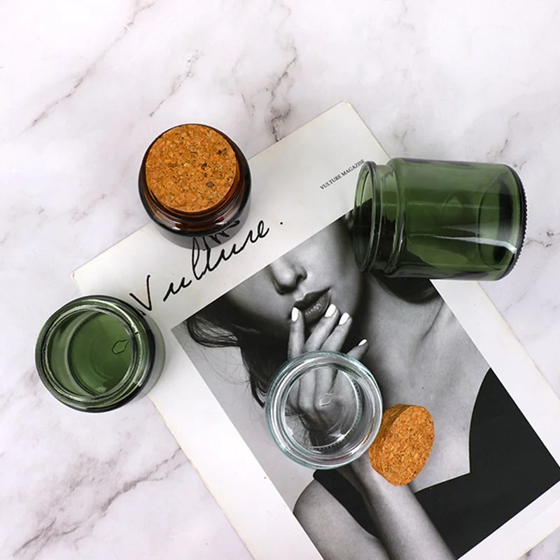 Empty Heat-Resistant Glass Candle Vessel Container 8oz 200Ml Amber Green Clear Jar with Cork Lid for Christmas Decorations