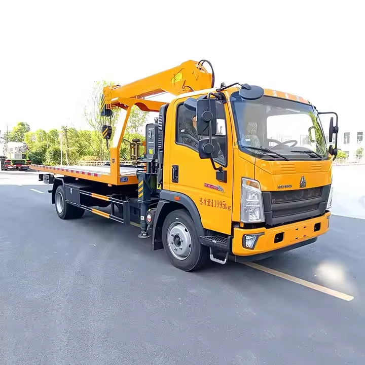 Howo 4x2 Flatbed Wrecker Towing Truck Mounted with 8 Ton Crane for Emergency Rescue
