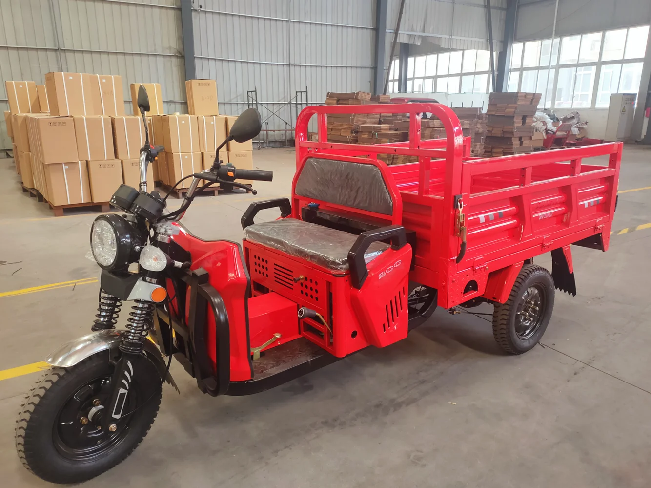 Chinese 250cc Self-Gasoline Engine 3-Wheel Trike 200cc Petrol Model Cargo Tricycle Motorcycle New Energy Vehicle