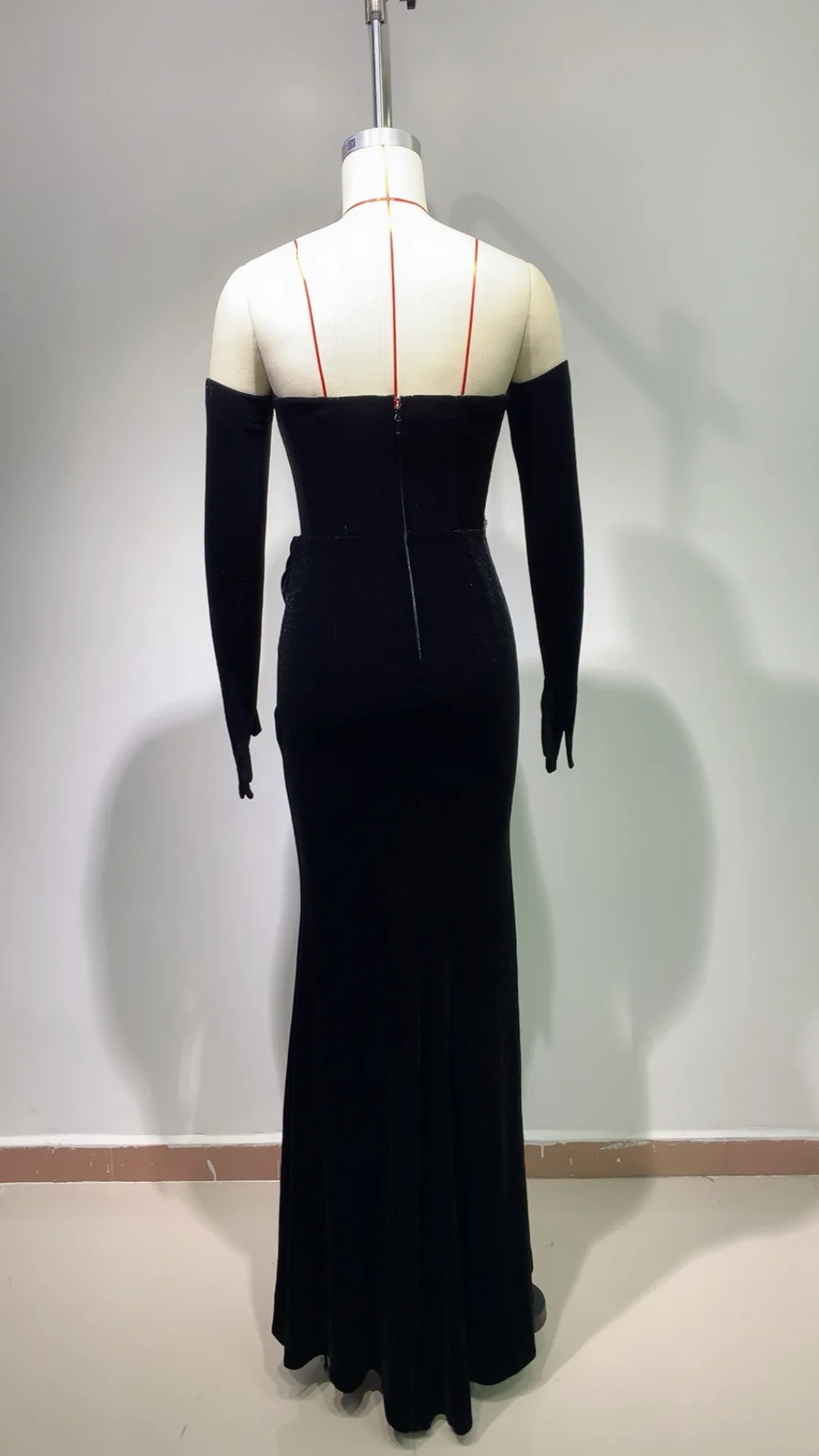 Cross-border fashionable gloves silver paillette hollow low-cut velvet tube top dress elegant graceful dinner dress