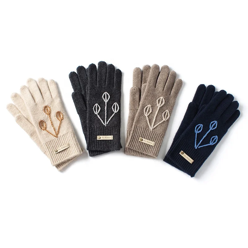 2021 new design factory direct sale elegant top grade cashmere household gloves with hand embroidery