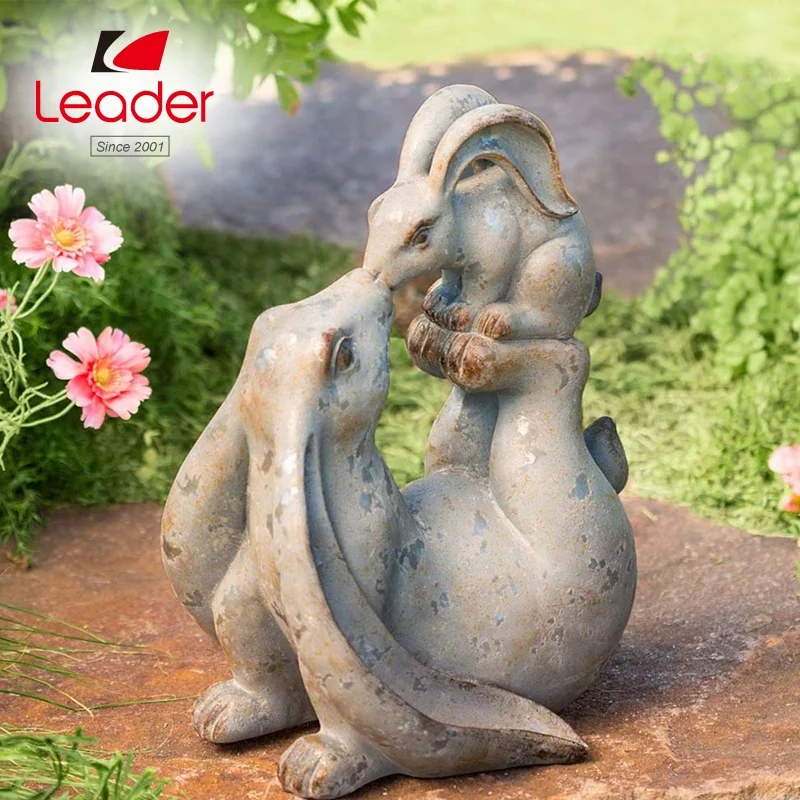 Lovely Garden Decor Polyresin Cat Statue Figurine Resin Mama Cat Kissing Kitten Sculpture