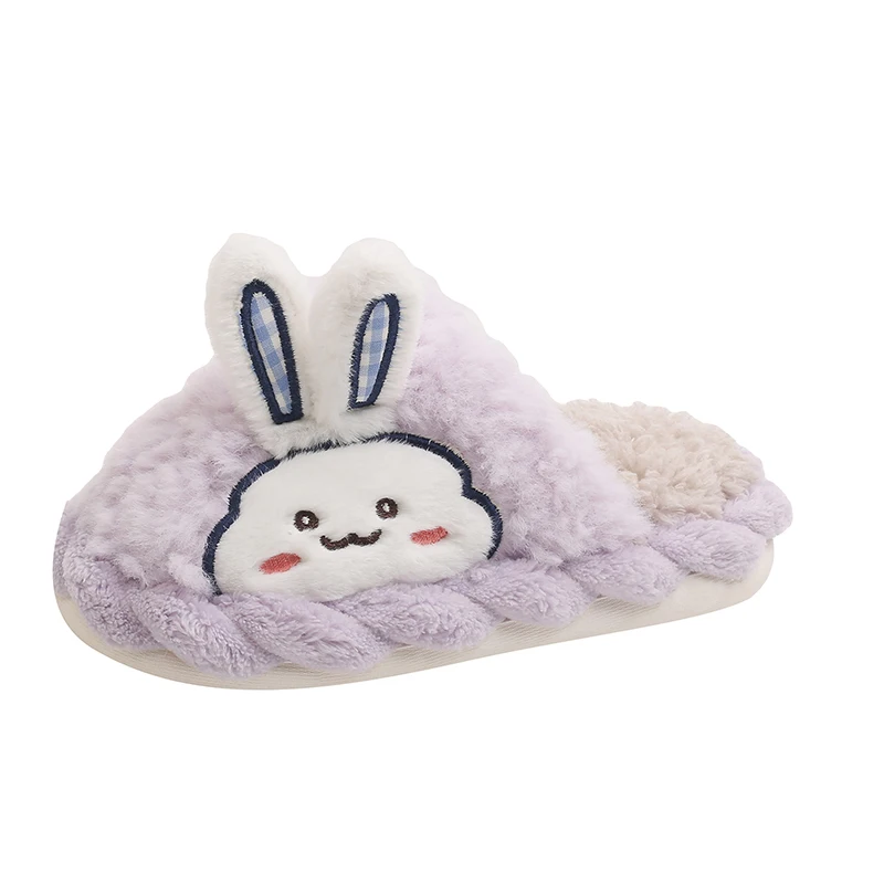 Модные и пушистые зимние тапочки с животными