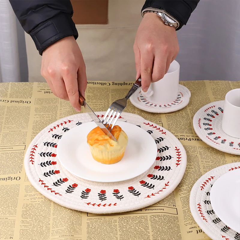 Wholesale Cotton Woven Handmade Place mats Modern Woven Round   Fringe Pads Mats Placemats for Dining Table