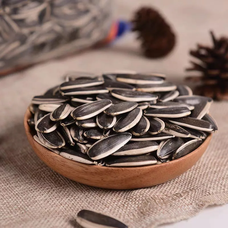 Large grain Inner Mongolia sunflower seeds and melon seeds edible batch found fried original sunflower seeds
