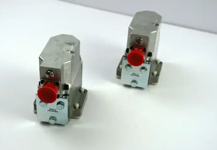 Lithuania EL-T76.00-MO-191C Servo Valves hot selling promotional excellent best choice Applied to railways
