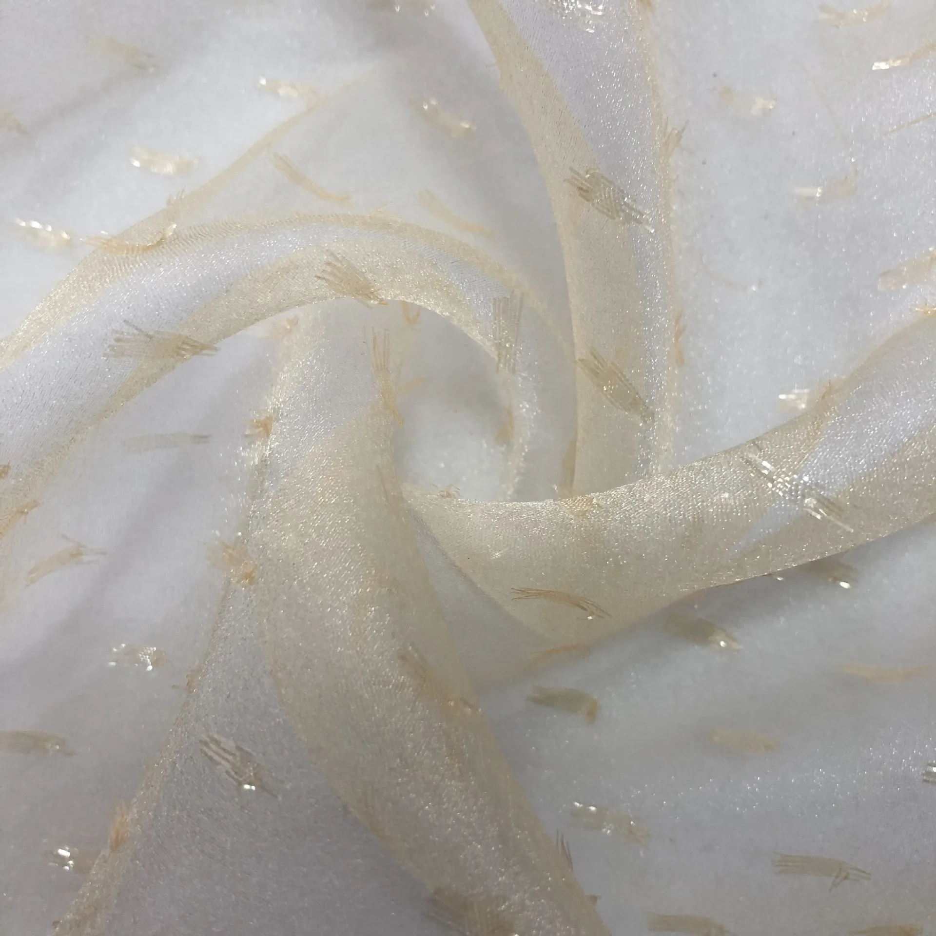 Factory Direct Sale Pleated Fabric Shinny Jewelry Packaging Wholesale Organza Material