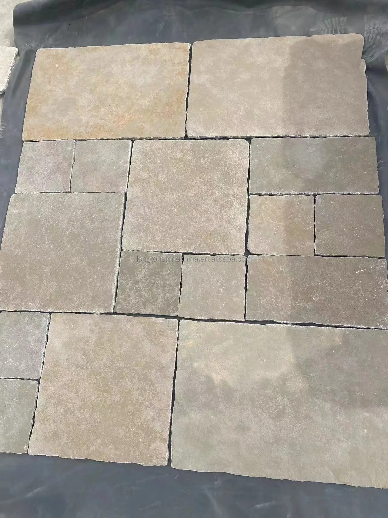 Vintage French Pattern Paving Stone Limestone Villa Garden Patio Tiles Non Slip Honed Outdoor Floor Tiles Limestone Tile