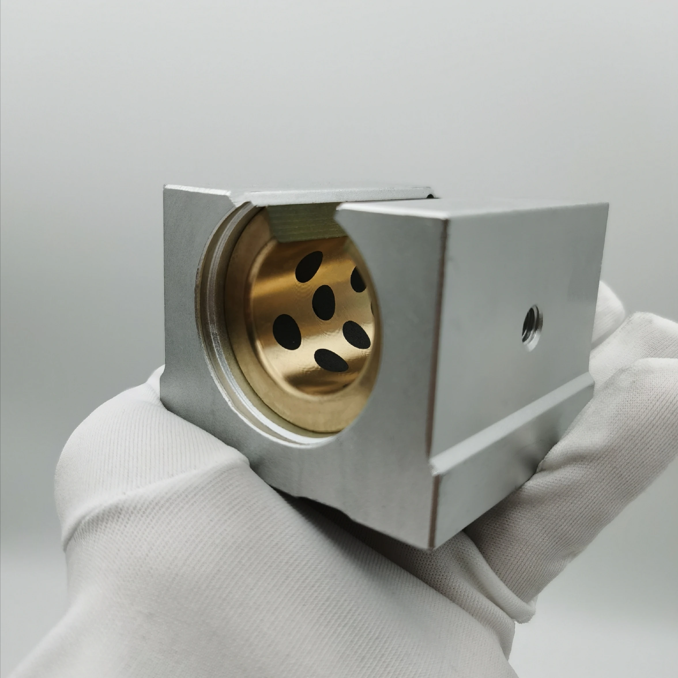 SANLONG SBR Self-lubricating oil free linear sliding bearing aluminum seat graphite copper alloy bushing SCS6-60LUU bearing