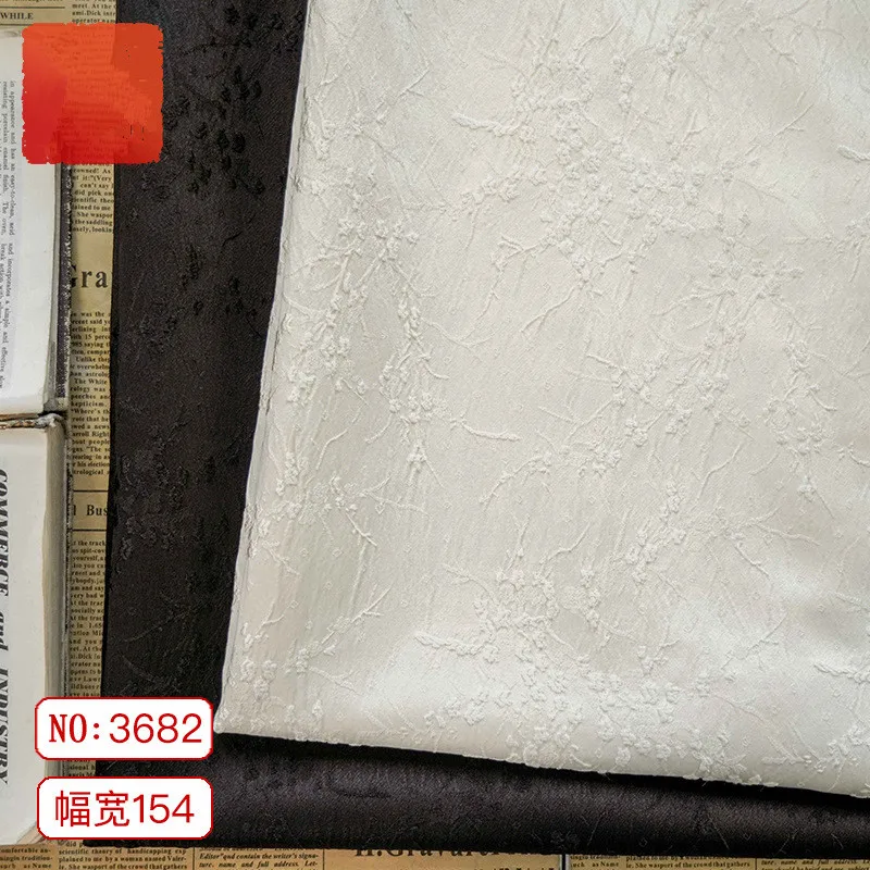 Italian Order Design Fashion Woven Jacquard Brocade Fabric for Dress Garment
