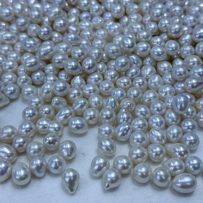 top quality natural akoya pearls,oval/drop shape,very cute,high luster,clean shining surface