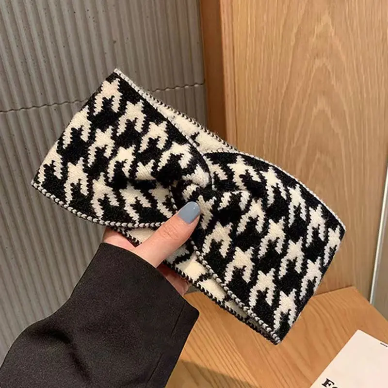 2024 New Fashion Sweet Plaid Knitted Headbands Twist Cotton Hair Band Spa Cotton Hairband