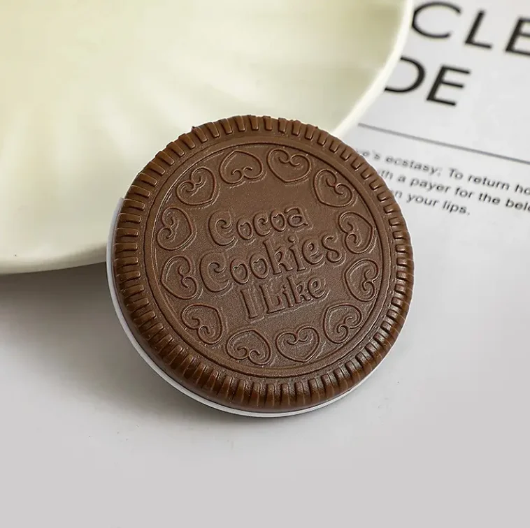 Lightweight  Oreo-like Chocolate Biscuit Shape Pocket Mirror with Comb Mini Sized Bi-folding Mirror Perfect For photo shooting