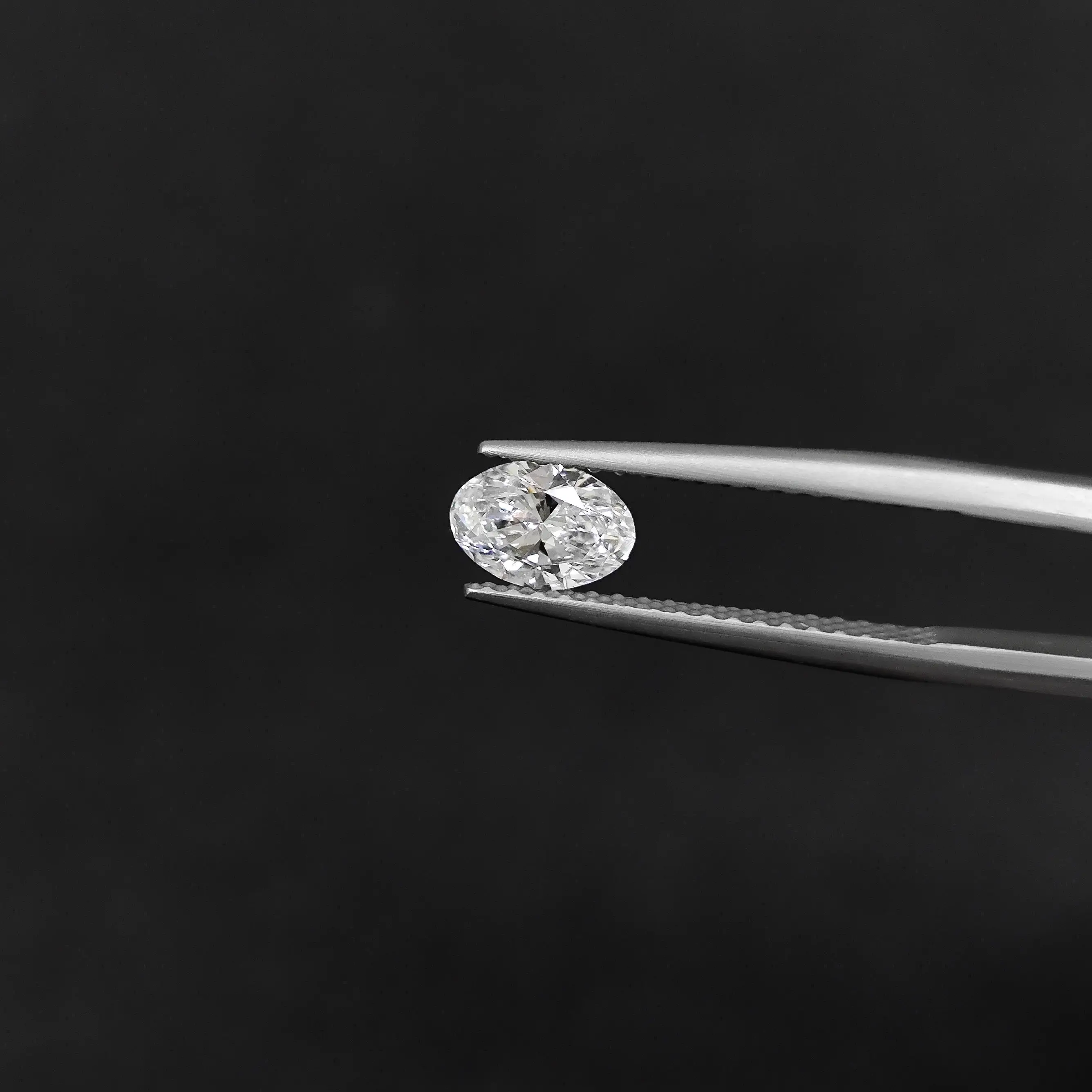 Abiding Great Price IGI Certificate E F Color VS1 VS2 Oval Cut CVD HPHT Lab Grown Diamond Loose Synthetic Diamond