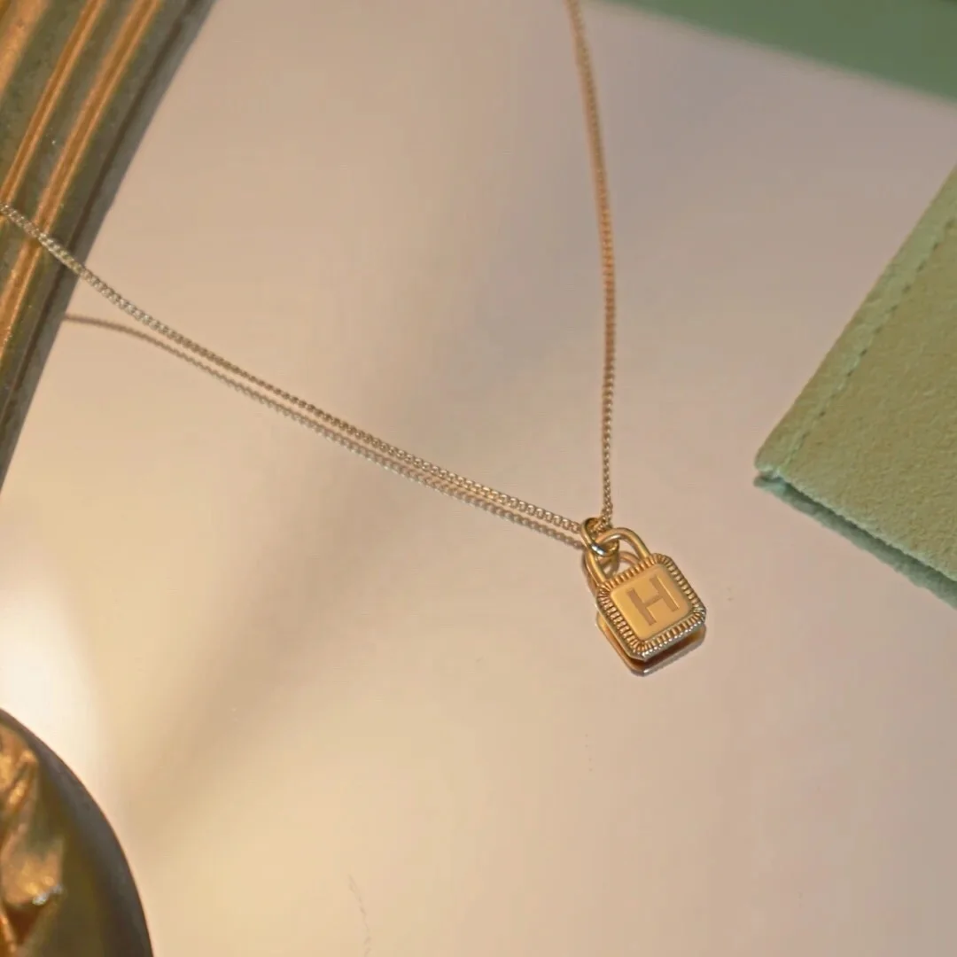 Модное ожерелье с подвеской из серебра пробы с 26 буквами, ожерелье с изящной Золотой фиксацией головы, романтичное женское ожерелье, Подарочная бижутерия