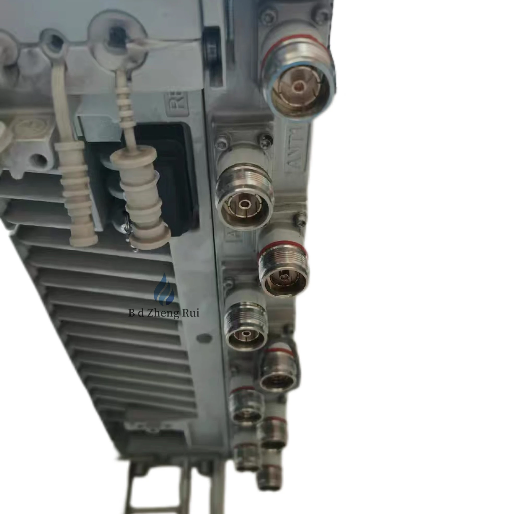 Hw DBS3900 RRU5818 2600MHz 02313BDE WD5MRRUSKF0B LTE RRU Hw RRU5818