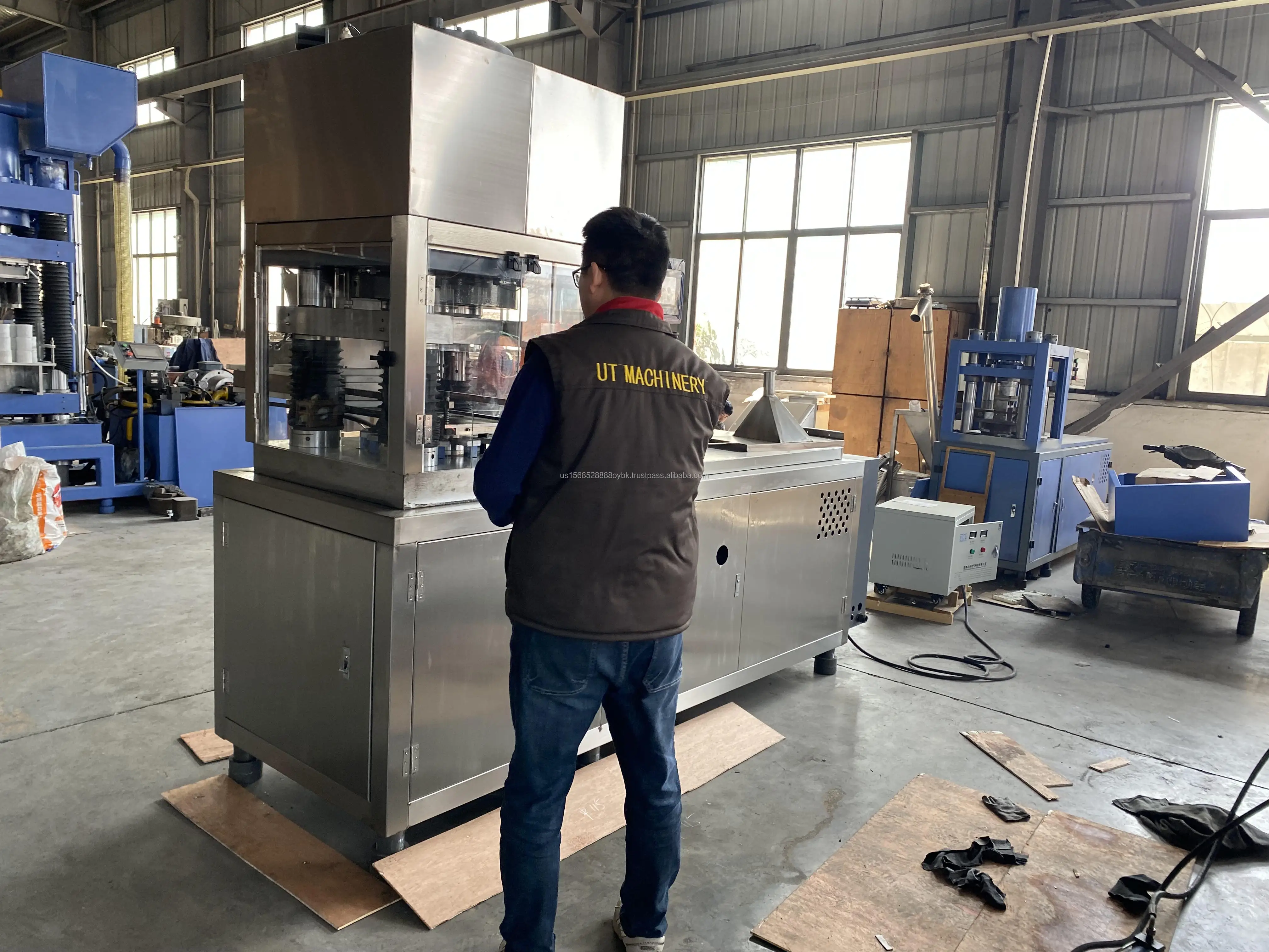 Special Customization Manual Bath Bomb Shampoo Bar Making Machine Handmade Coconut Scented OEM Service with Mold Customization