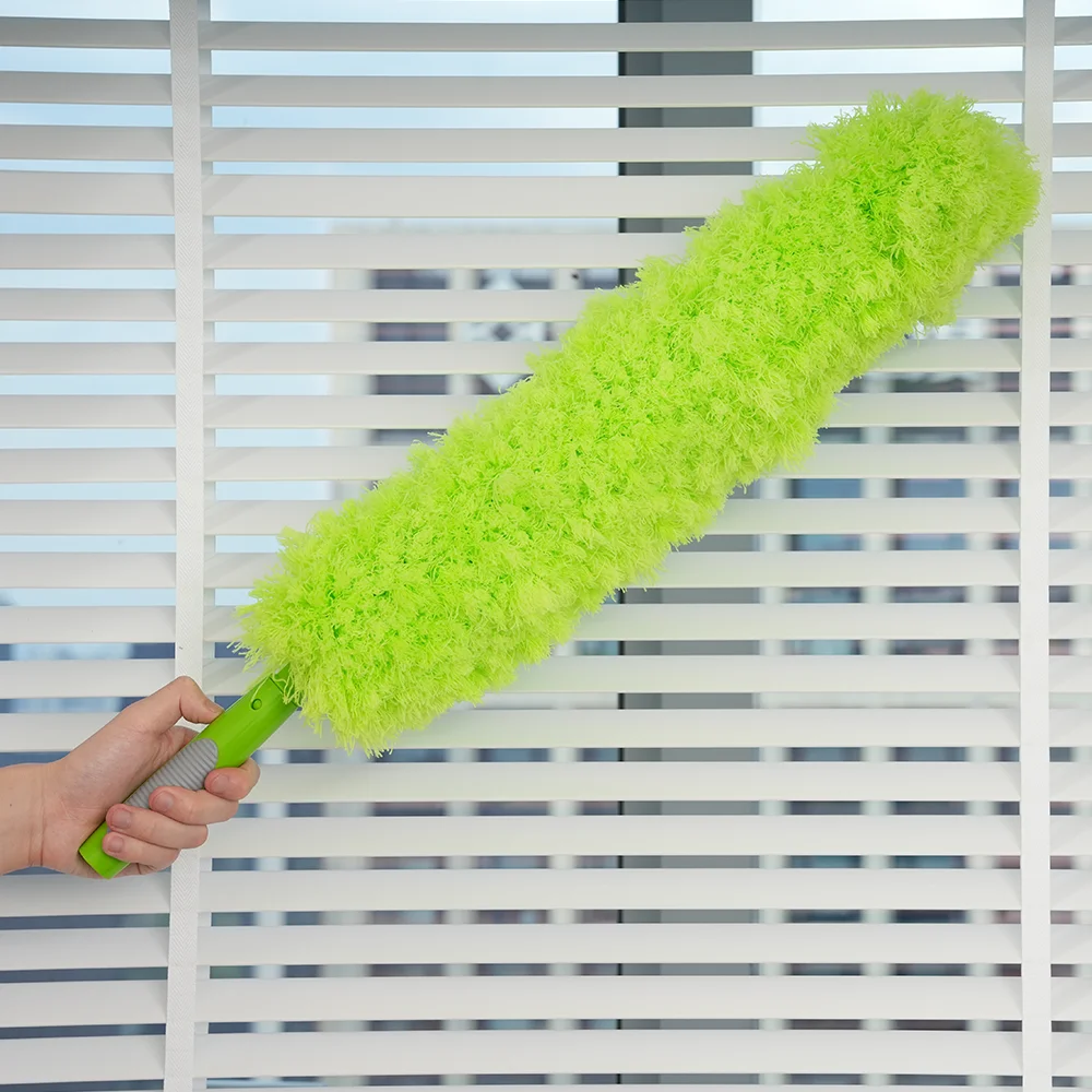 Scratch Resistant Feather Duster with Good Grips  Handle Cover Bendable Head Washable Green