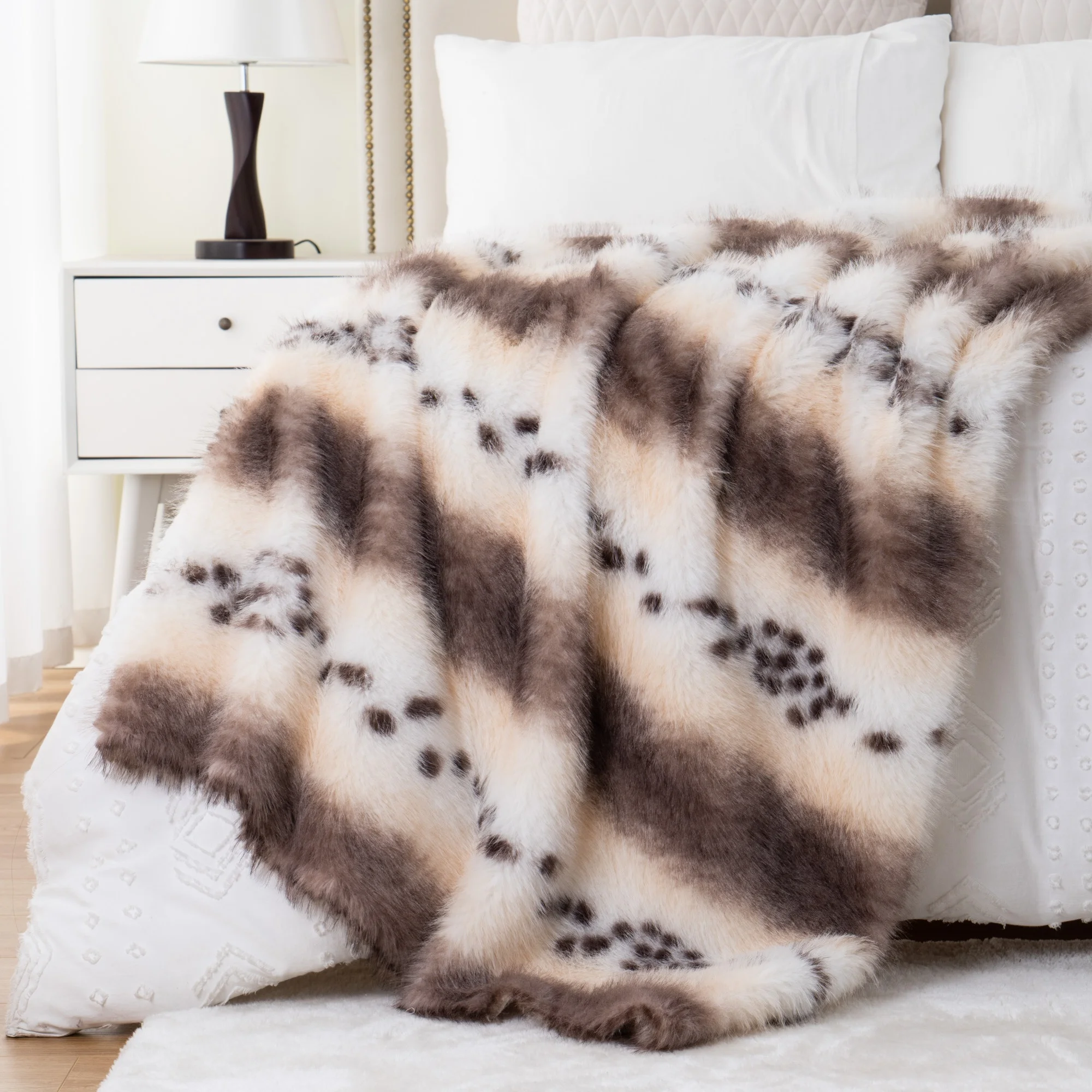 Ведущий производитель Новое поступление пушистая Роскошная акриловая ткань из искусственного меха полиэстера для пальто