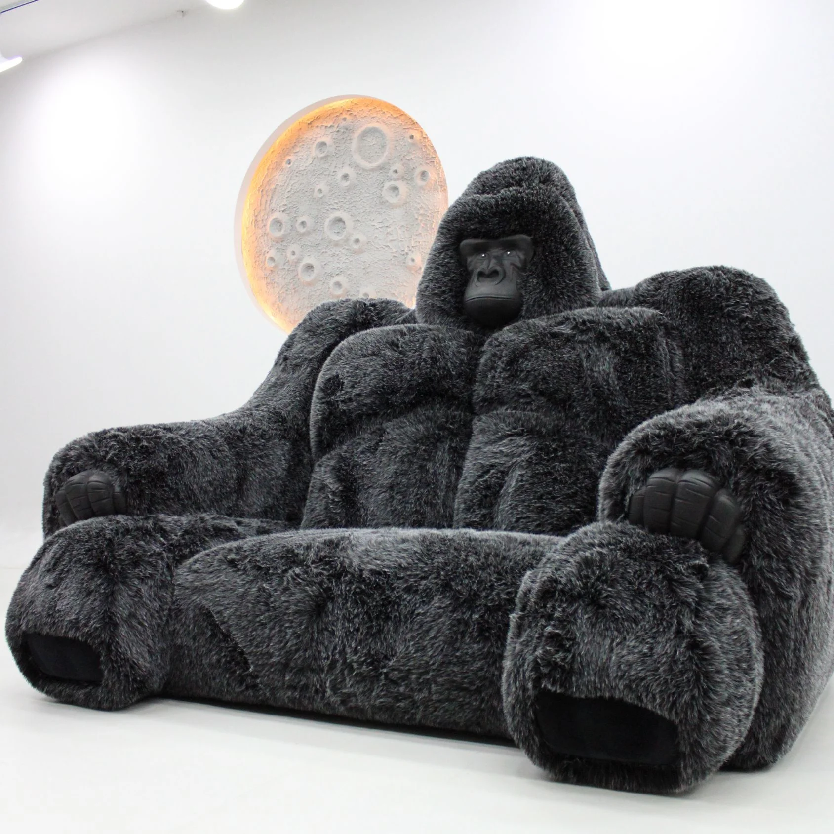 Luxury Giant Gorilla Animal Designer Cartoon Shaped Sofa Villa House Sofa Cushion for Kids Room Living Room