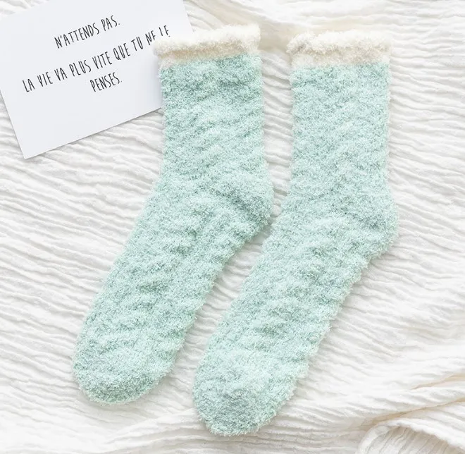 fluffy socks for winter tiktok hot sale crew warm cozy custom logo ladies sleep  fuzzy socks wholesale